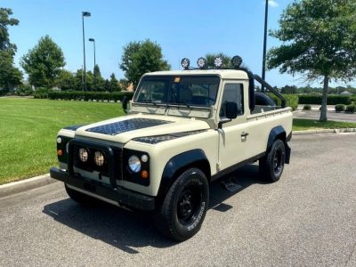 Land Rover Defender 110