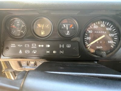 Land Rover Defender 110