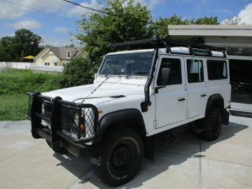 Land Rover Defender 110