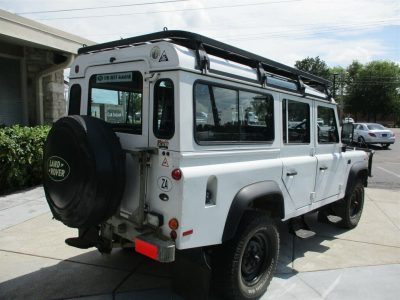 Land Rover Defender 110