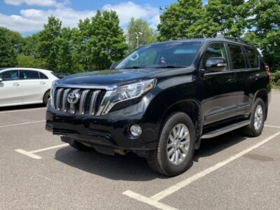 2015 TOYOTA LAND CRUISER