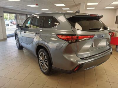 Toyota Highlander 2021