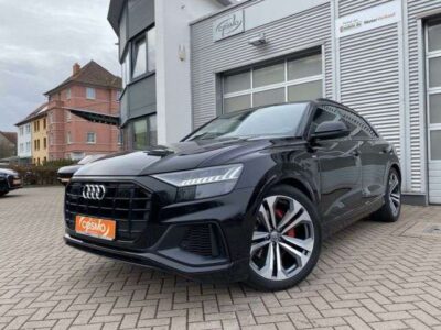 Audi Q8 50TDI quattro S-Line AHK+Pano
