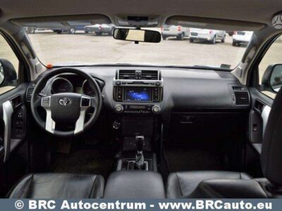 5Toyota Land Cruiser