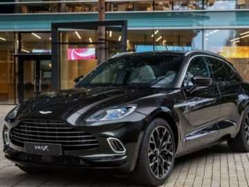 Aston Martin DBX