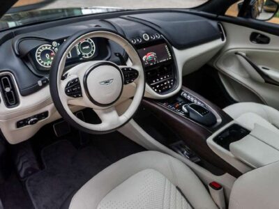 Aston Martin DBX